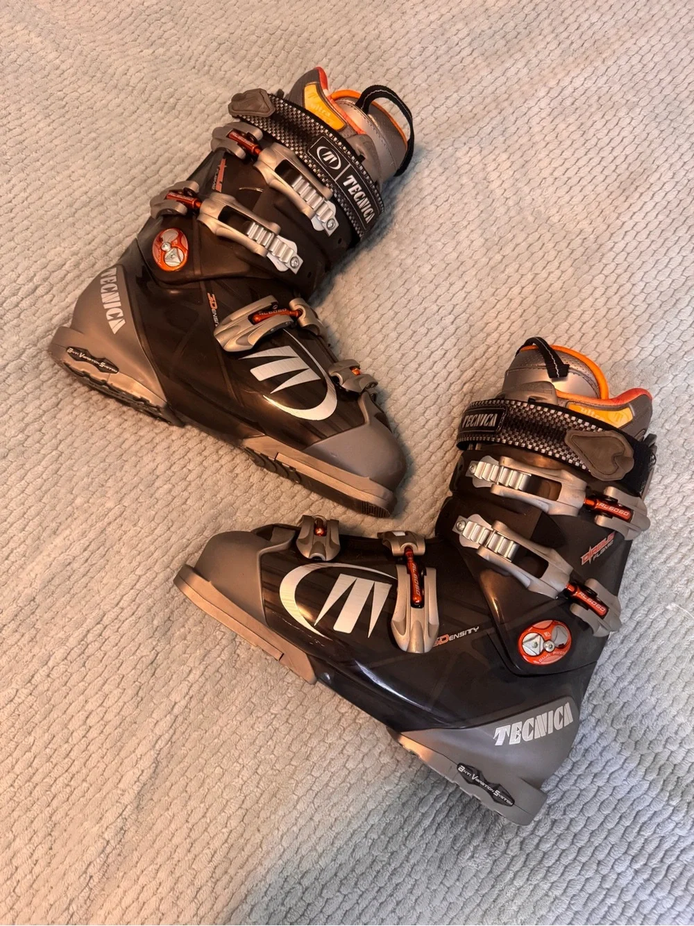 Tecnica Diablo Flame Dual Pivot Downhill Men’s Ski Boots